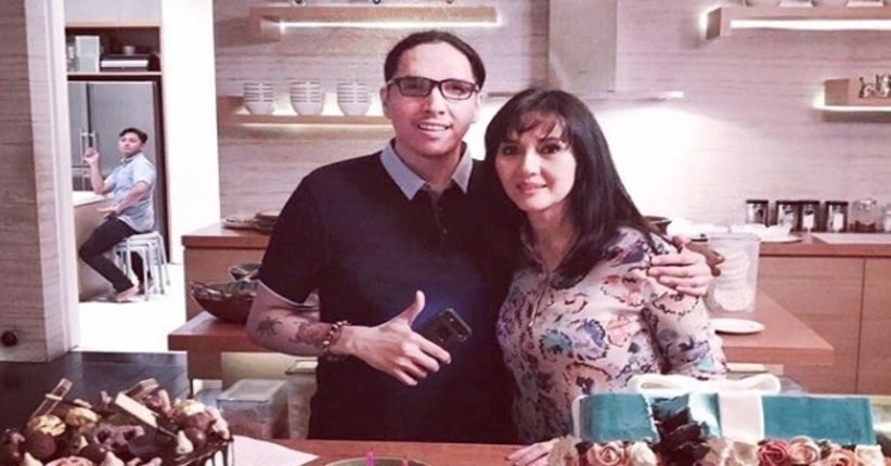 Tak Bisa Pulang, Rini S Bono Sedih Tak Hadiri Pemakaman Faldy Albar