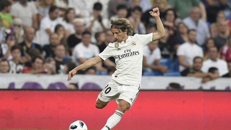 Ingin Pinjam Modric, Inter Milan Dicemooh Florentino Perez