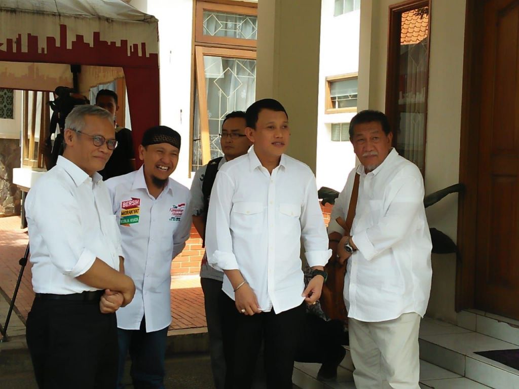Di Posko Pemenangan Jokowi-Maruf, Deddy Mizwar Sebut Belum Gabung
