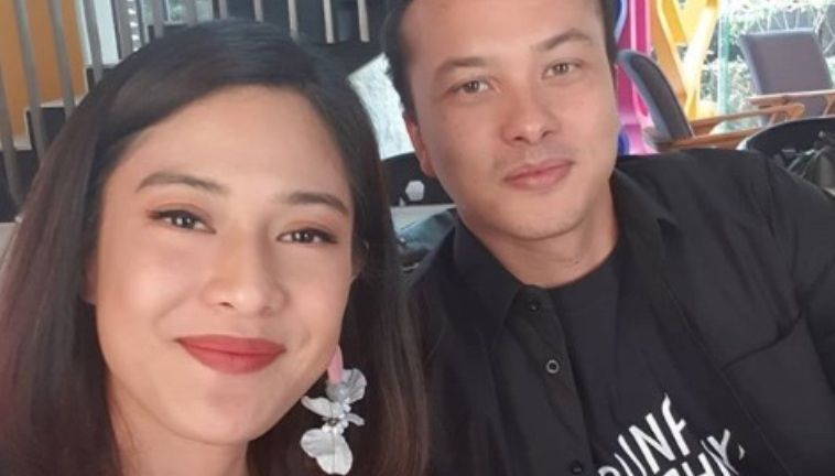 Dian Sastro Foto Bareng Nicholas Saputra, Netizen: Pasangan Serasi