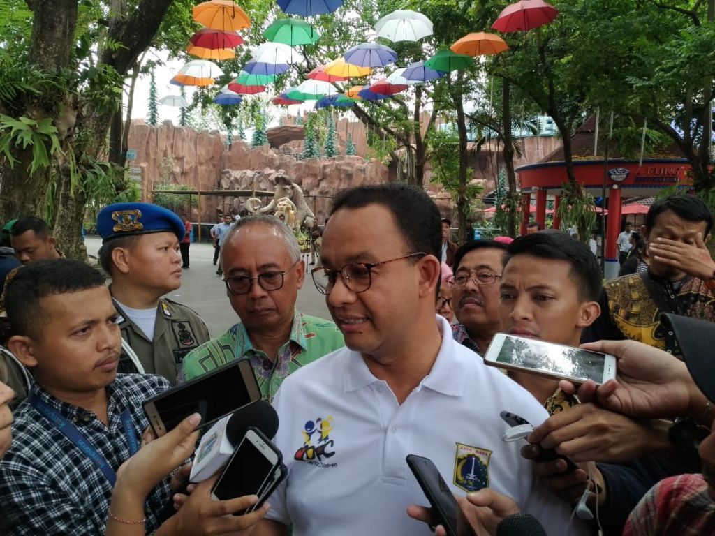 Shelter Warga Bukit Duri Belum Dibangun, Anies Murka