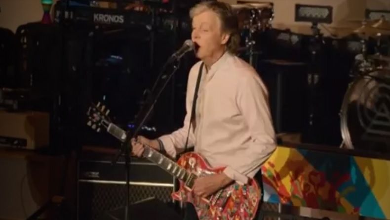 Bikin Heboh, Paul McCartney Gelar Konser Dadakan di Stasiun New York