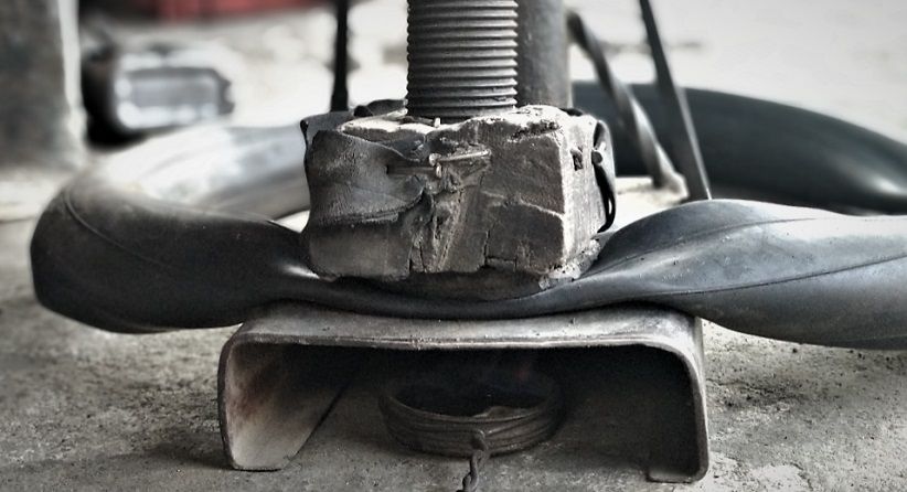 Sering Bocor, Perhatikan Jarak dan Batas Maksimal Menambal Ban