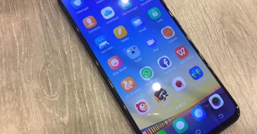 Punya Body Serupa, Ini Perbedaan Vivo V11 Pro vs V11