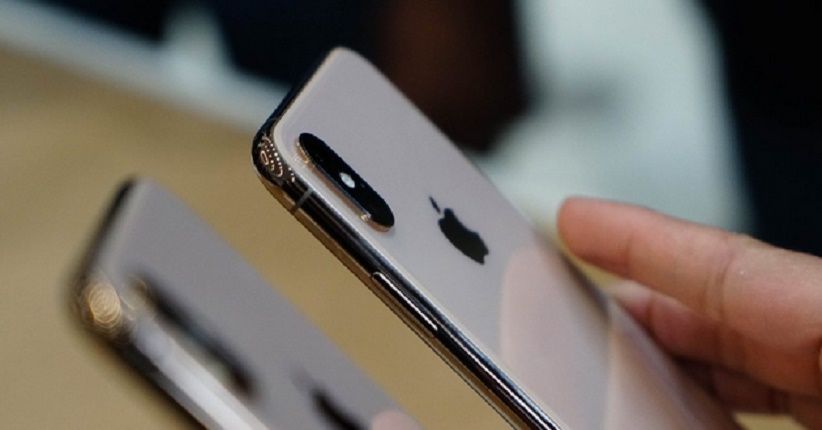 Adu Spesifikasi Ponsel Unggulan iPhone XS vs Galaxy S9
