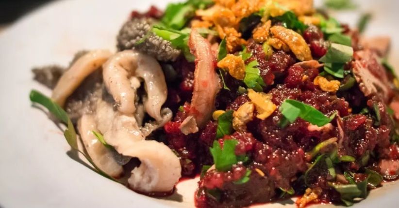 Ini 3 Jenis Makanan Paling Aneh dari Thailand, Salah Satunya Larb Dib