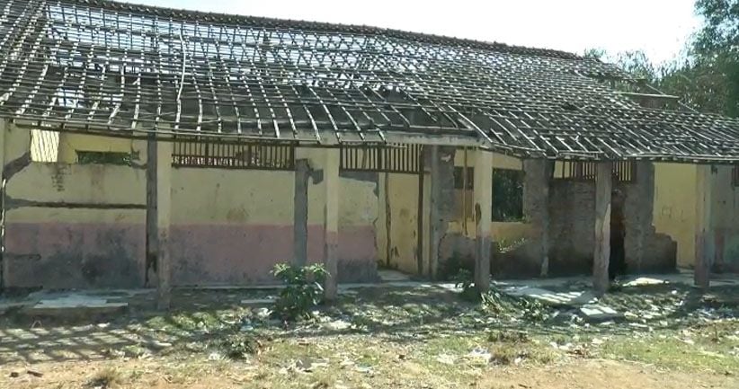 SD Negeri di Kabupaten Bekasi Nyaris Roboh, Siswa Belajar di Gudang