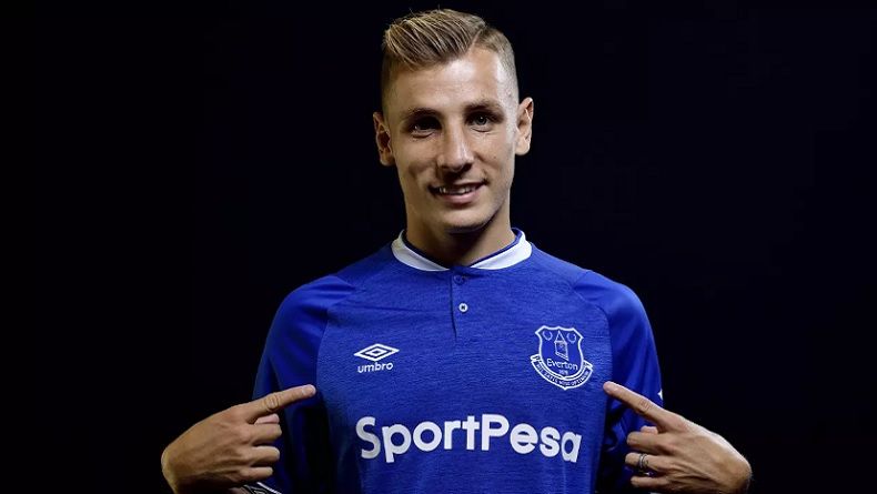 Ini Alasan Digne Tinggalkan Barcelona dan Gabung Everton