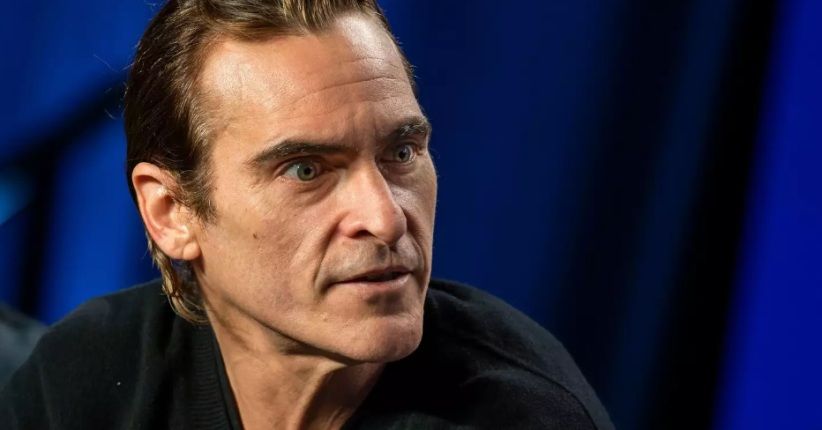 Todd Phillips Unggah Foto Pertama Joaquin Phoenix sebagai Joker