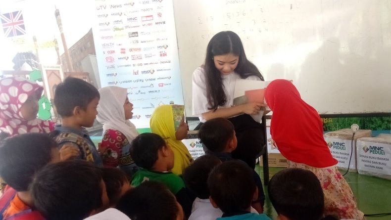 MNC Peduli Donasikan Buku ke Sekolah Alam di Bantargebang Bekasi