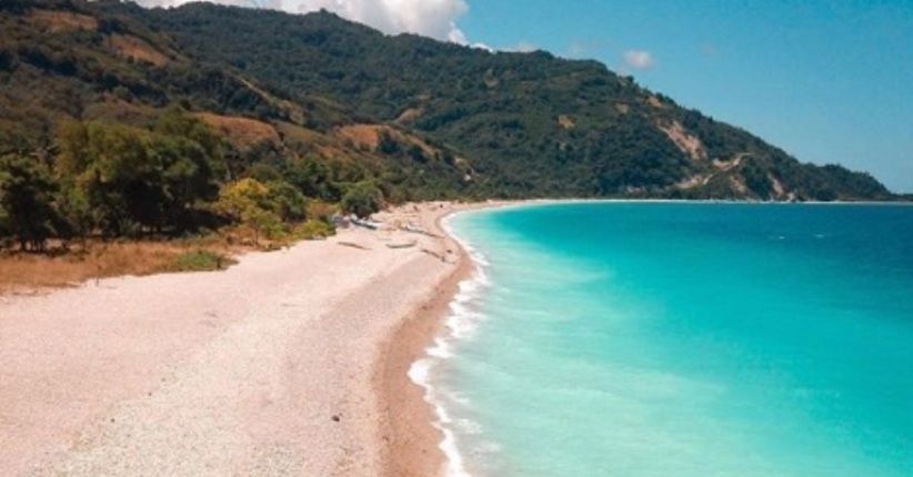 Melihat Pantai Kolbano NTT sambil Selfie di Batu Fatu Un Mirip Singa