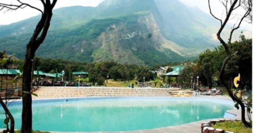 Wisata Garut, Yuk Berendam di Kolam Air Panas dari Kawah Papandayan