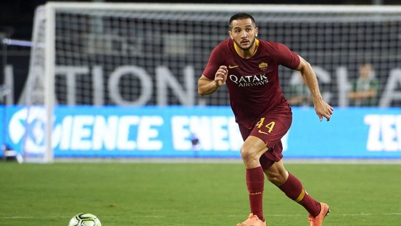 Kostas Manolas Diberi Sambutan Meriah Publik Bernabeu, Ini Penyebabnya