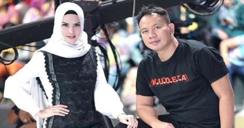 Angel Lelga Bantah Rumah Tangganya Settingan