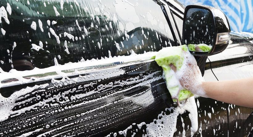 Tips Merawat Cat Bodi Mobil yang Benar, Jangan Asal Poles!