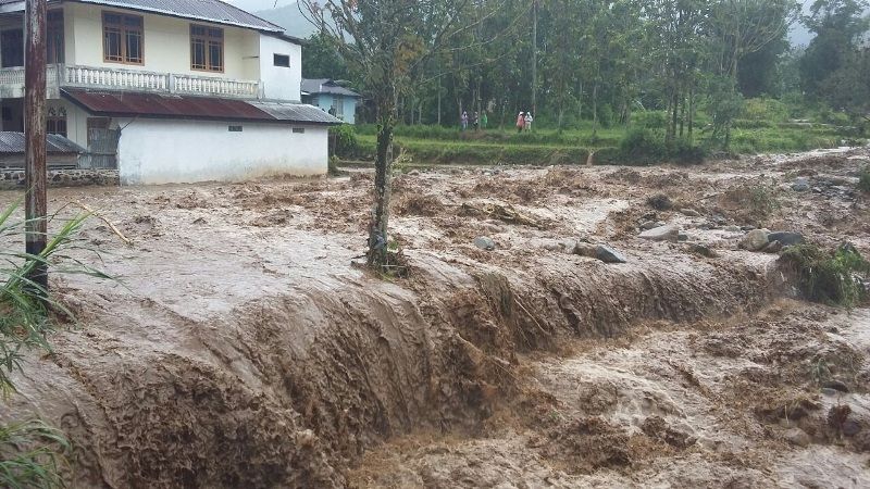 Curah Hujan Tinggi, Padang Pariaman Dilanda Banjir Bandang
