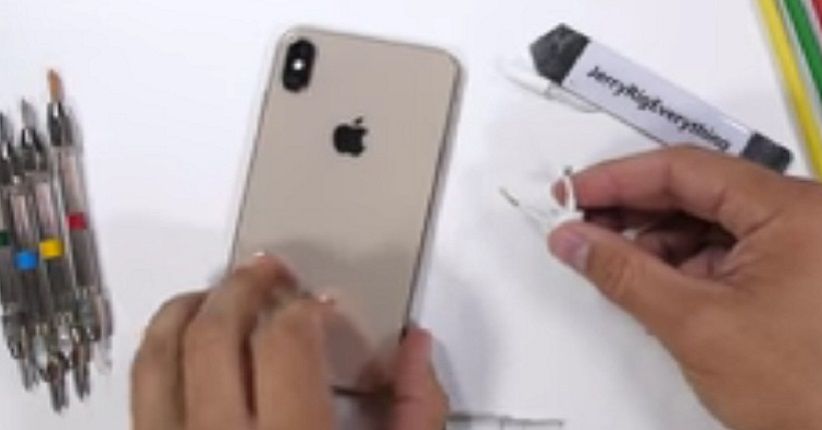 Diuji, iPhone XS Max Ternyata Tidak Mudah Bengkok