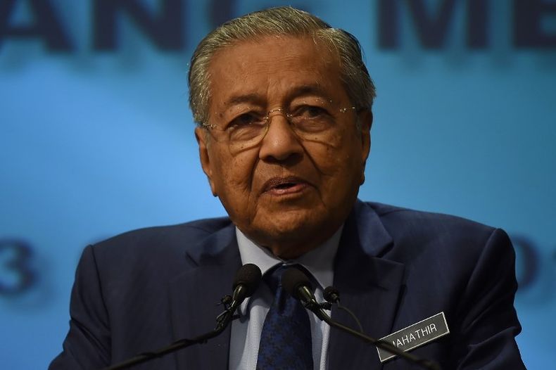 Mahathir Mohamad Sebut Malaysia Nyaris Hancur