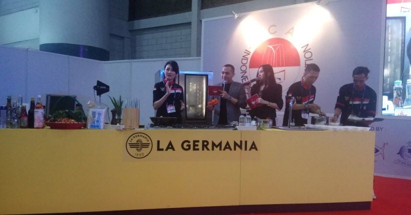 Lestarikan Kuliner Nusantara, Chef Axhiang Masak Laksa Khas Babel