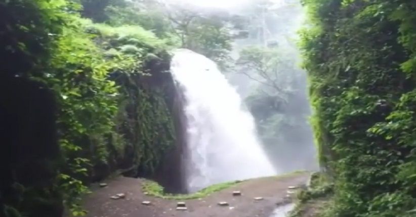 Menikmati Keindahan Air Terjun Blawan di Bondowoso, Mirip Niagara Mini