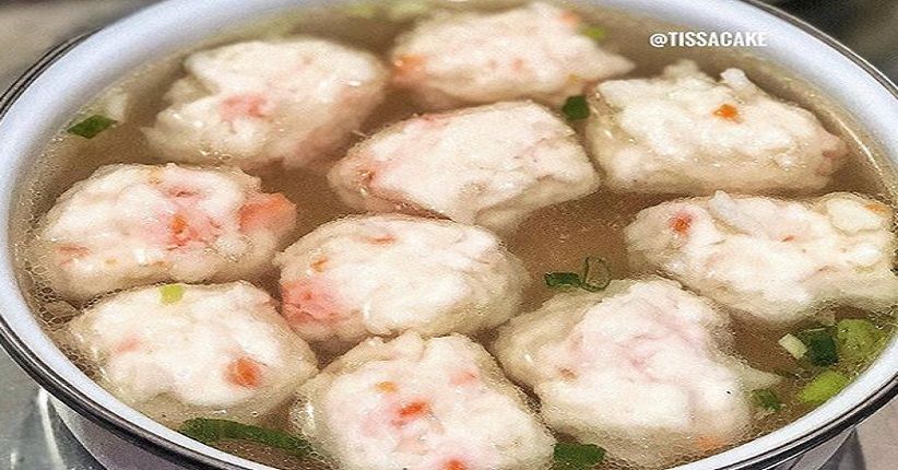 Makan Malam dengan Bakso Udang Kuah, Rasanya Lezat dan Segar
