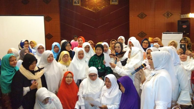 Barisan Emak-Emak Militan Deklarasi Dukung Prabowo-Sandi