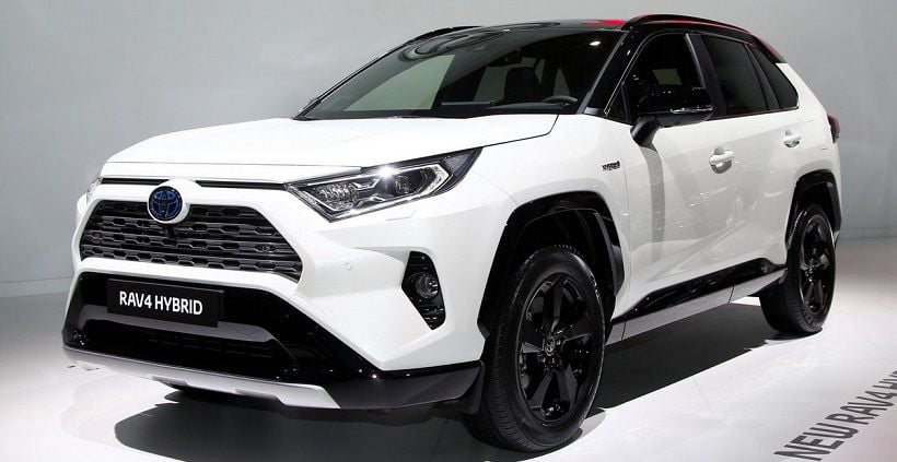 Performa Ditingkatkan, Toyota Hadirkan RAV4 Mesin Hybrid 