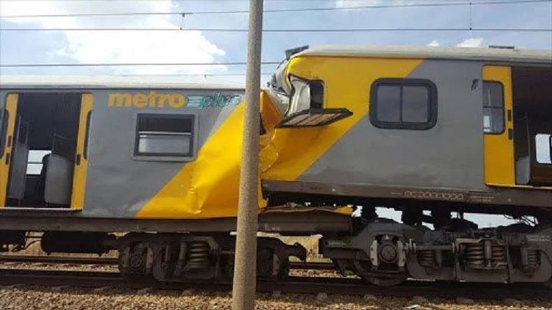 2 Kereta Commuter Tabrakan di Afrika Selatan, 320 Orang Luka