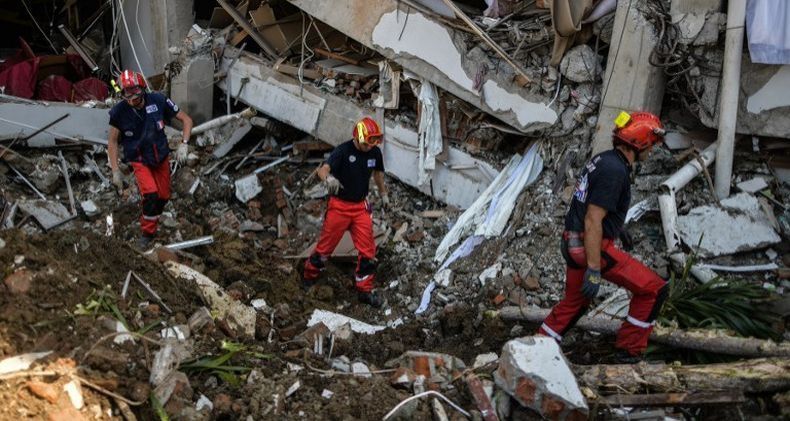 Kisah Tim SAR Prancis Cari Korban Gempa di Palu yang Terkubur Lumpur