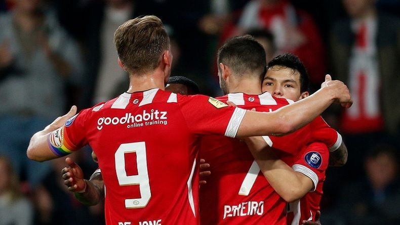 Hasil Liga Belanda: PSV Menang Telak, Van Bommel Lega