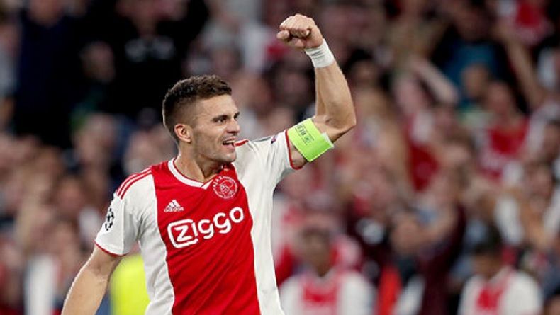 Kapten Ajax Pilih Hengkang Gegara Tak Puas Kualitas Rekan Setim, Kecewa Berat!