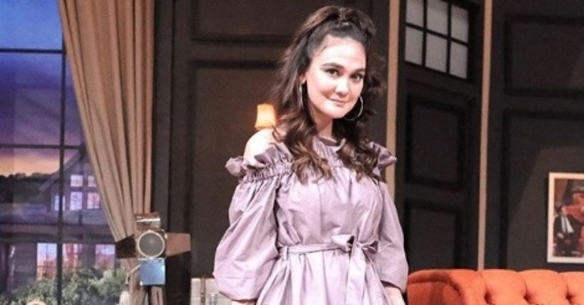 Kunjungi Makam Suzanna, Luna Maya Sempat Merinding
