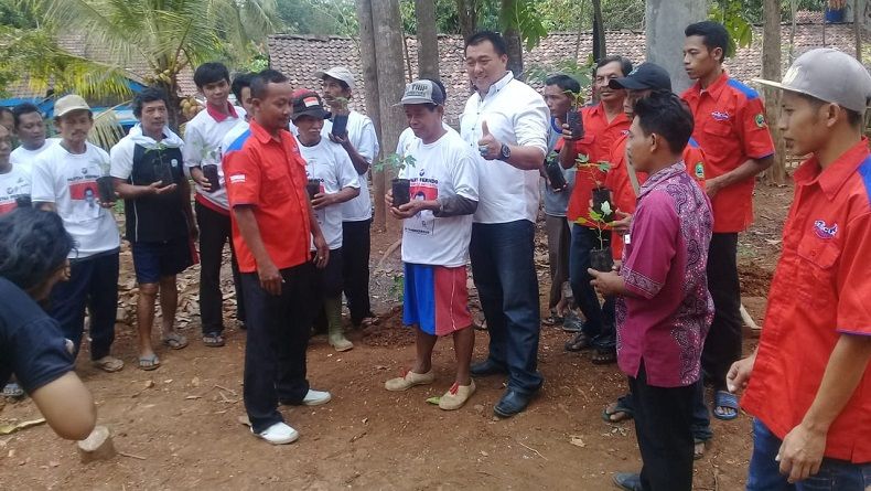 Rescue Perindo Bagikan 10.000 Bibit Pepaya ke Warga Gunungkidul