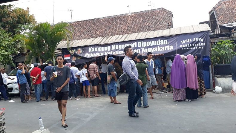 300 Personel TNI Gusur Warga Penghuni Rumah Dinas Dipoyudan Yogyakarta