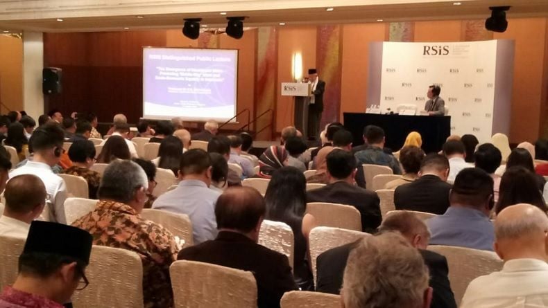 Kiai Ma'ruf Bikin Peserta Kuliah Umum di RSiS-NTU Singapura Terpingkal