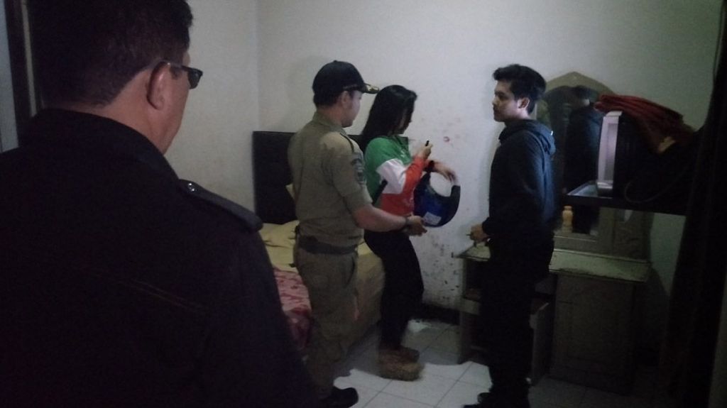 6 PSK dan 12 Pasangan Mesum Terjaring Razia Gabungan di Bandung