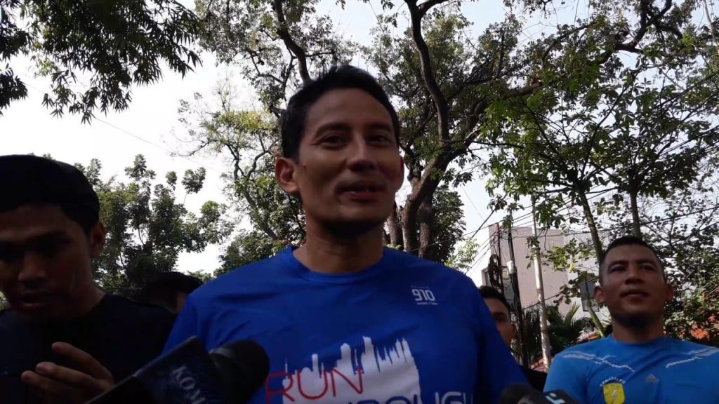 Soal Dana Kelurahan Jokowi, Sandi Singgung Bantuan Sembako Pilkada DKI