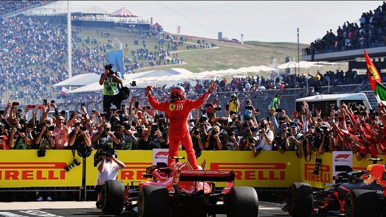 Menangkan GP AS, Raikkonen Tunda Pesta Juara Hamilton