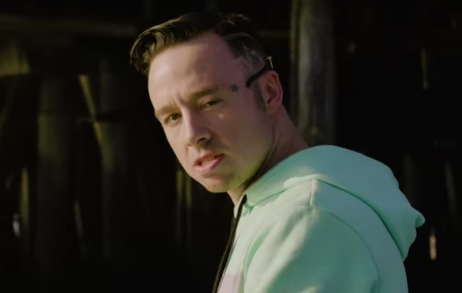 Rapper Kanada Tewas akibat Jatuh dari Pesawat