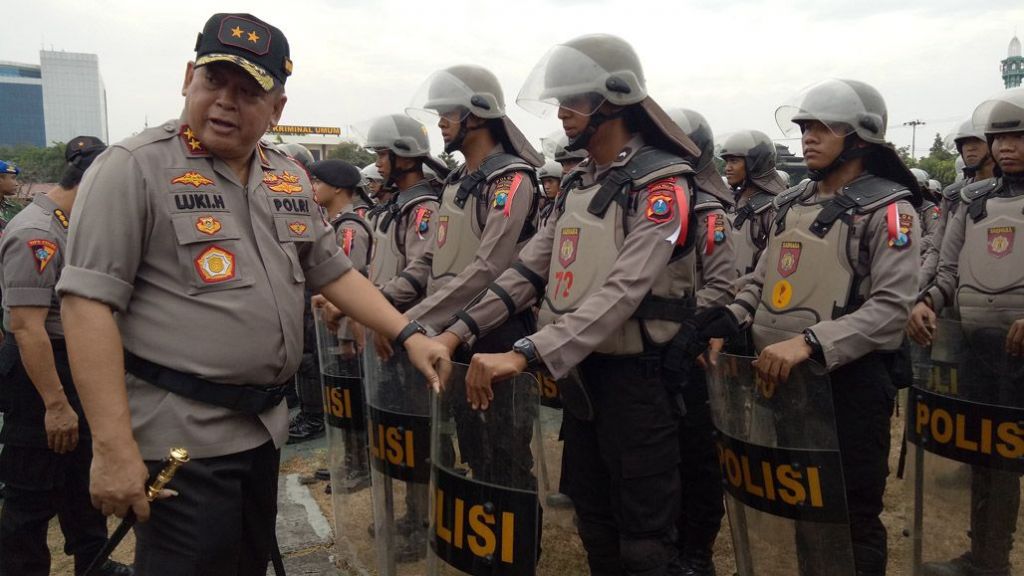 Jaga Kondusivitas, Polda Jatim Pertebal Pengamanan di Sampang