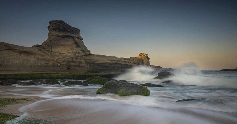 Indahnya Pantai Klayar di Pacitan, Ada Fenomena Air Menyembur ke Atas