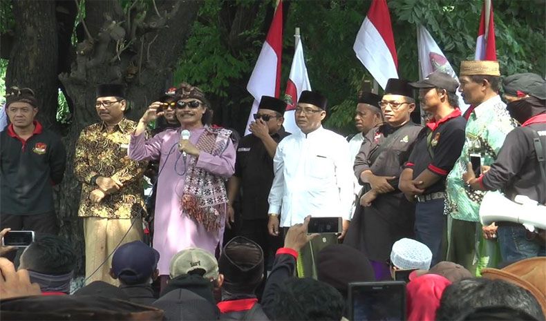 Sosok Gus Nuril, Mantan Panglima Pasukan Berani Mati Era Gus Dur yang Dukung TNI Copoti Spanduk Habib Rizieq