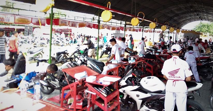Ringankan Korban Gempa, Honda Gelar Servis Motor Gratis di Palu