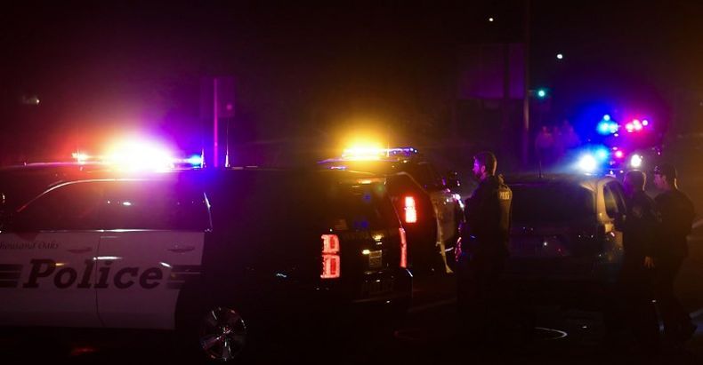 Trump Doakan Korban dan Puji Polisi yang Tewas dalam Penembakan di Bar