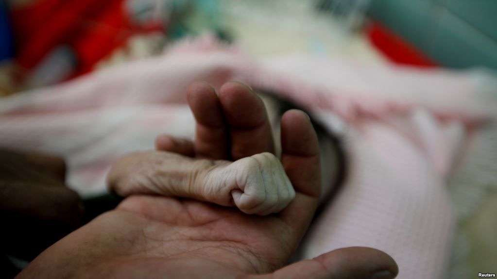 Bayinya Mati Kelaparan, Ini Duka Seorang Ayah di Yaman