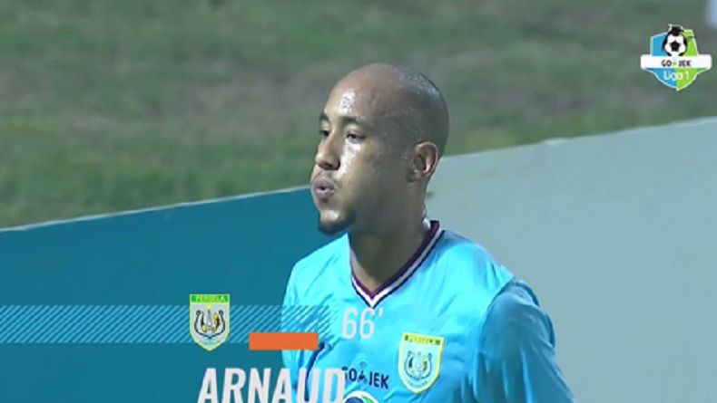 Persela Lamongan Pesta 4 Gol ke Gawang Arema FC