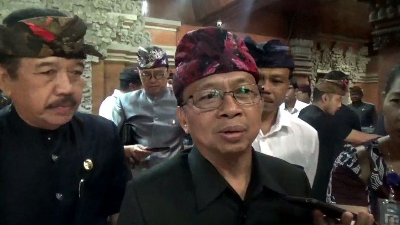 Gubernur Wayan Koster Imbau Warga Tetap di Rumah Sehari Setelah Nyepi