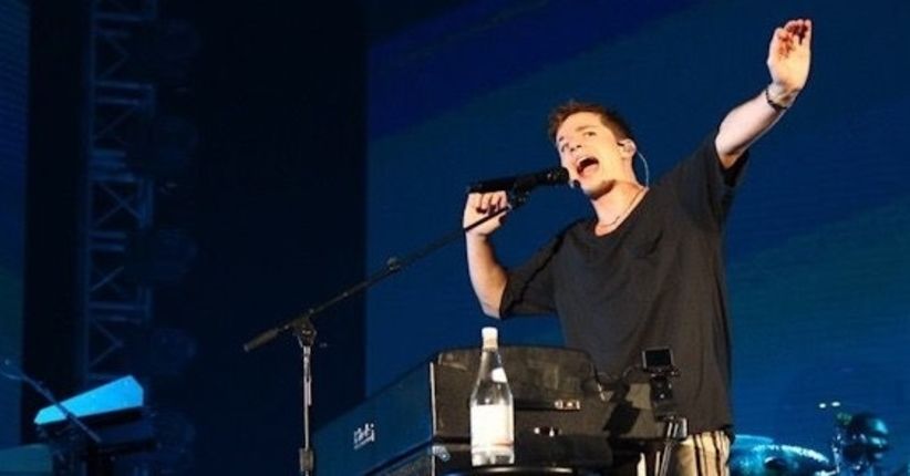 Usung Lagu Hits, Charlie Puth Sukses Hibur Puthinator Indonesia