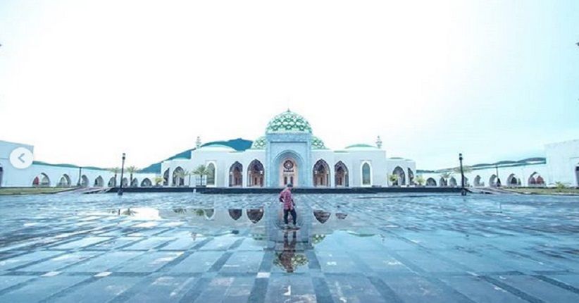 Megahnya Masjid Agung Natuna Mirip Taj Mahal, Kubahnya Miliki Filosofi