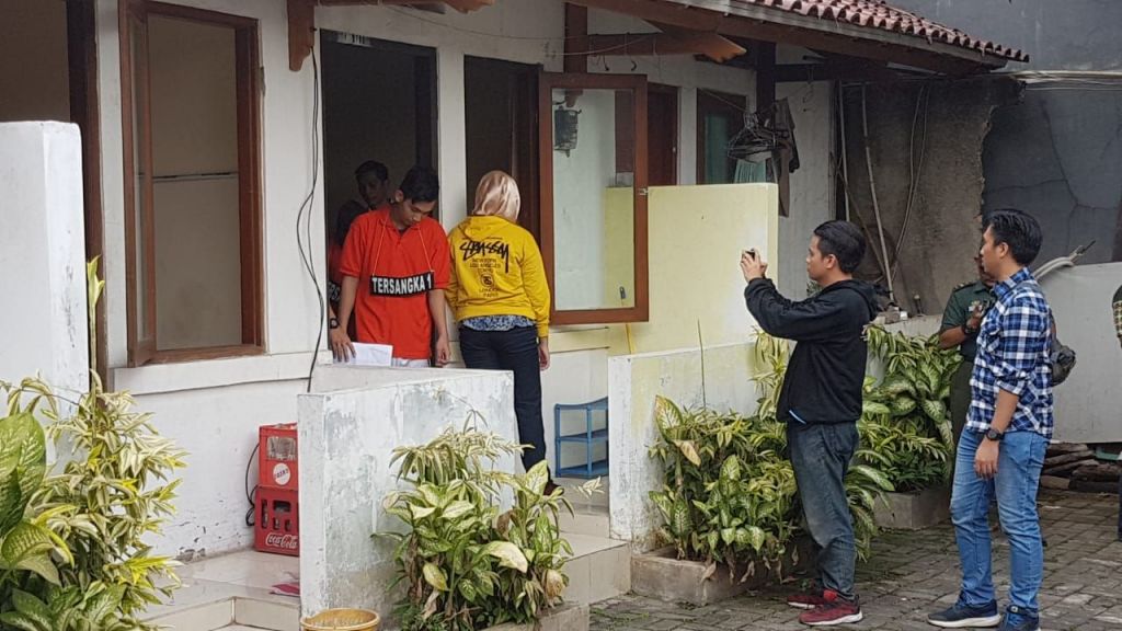 Tersangka Perempuan yang Sarankan Jasad Iin Puspita Disimpan di Lemari